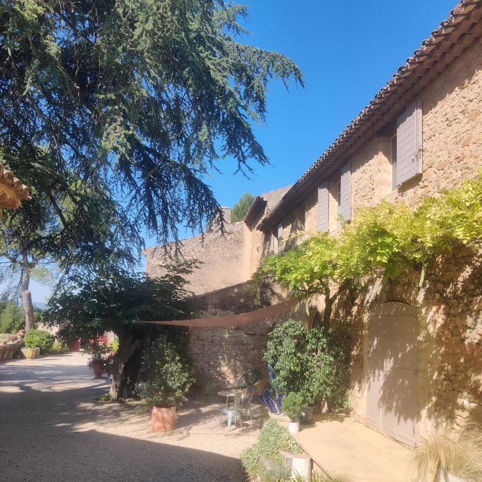 Charme Et Authenticite Dans Ferme. Holiday home Lourmarin
