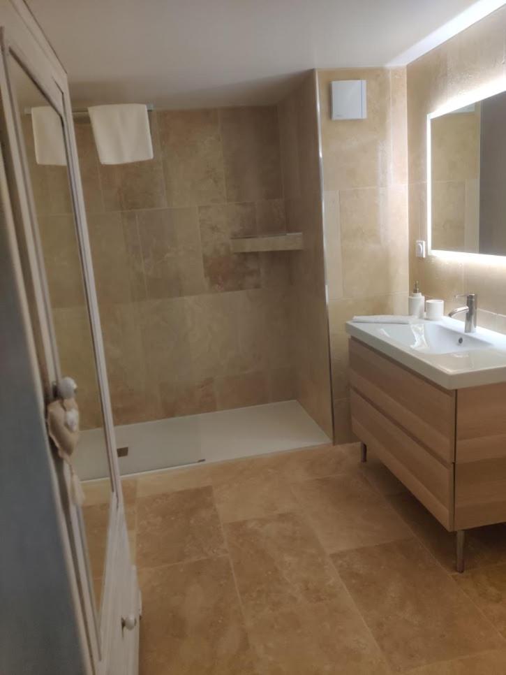 Holiday home Charme Et Authenticite Dans Ferme. *